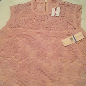 Very nice blouse. Nanette Lepore. Size xl.